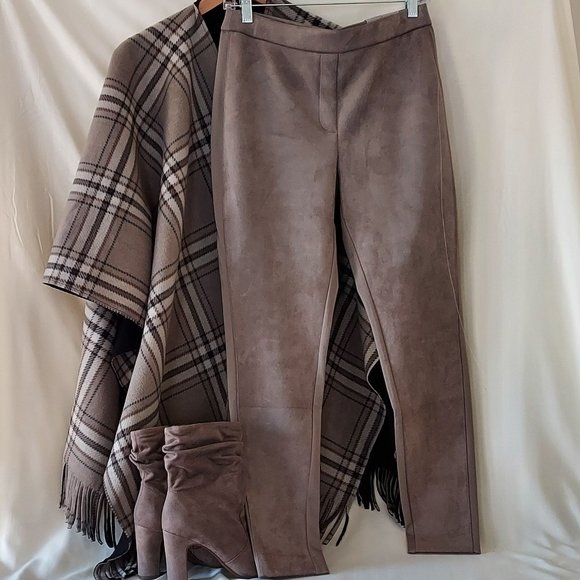 CHICO'S FAUX SUEDE FRONT PONTE LEGGINGS.COLOR: EARTHEN TAUPE SIZE 1R (8-10). NWT - Picture 1 of 11